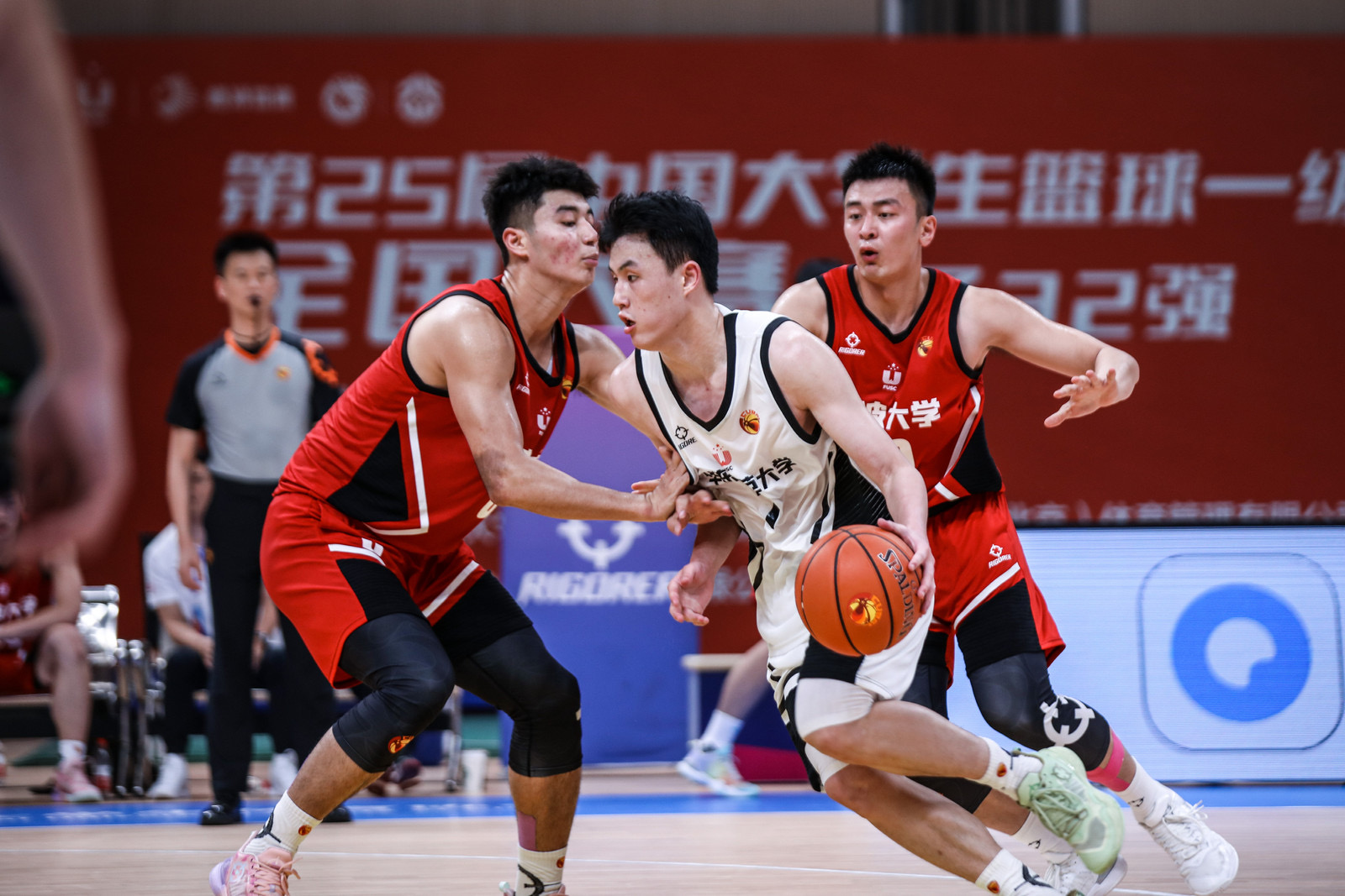 电竞竞猜-赛前深圳男篮手感冰凉——英超节点到来，信心回归，医务组通报恢复的简单介绍